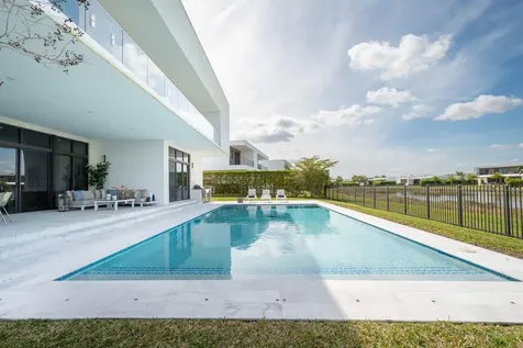 16553 Botaniko Drive S Weston FL 33326