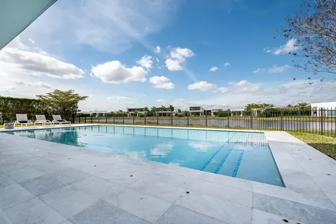 16553 Botaniko Drive S Weston FL 33326