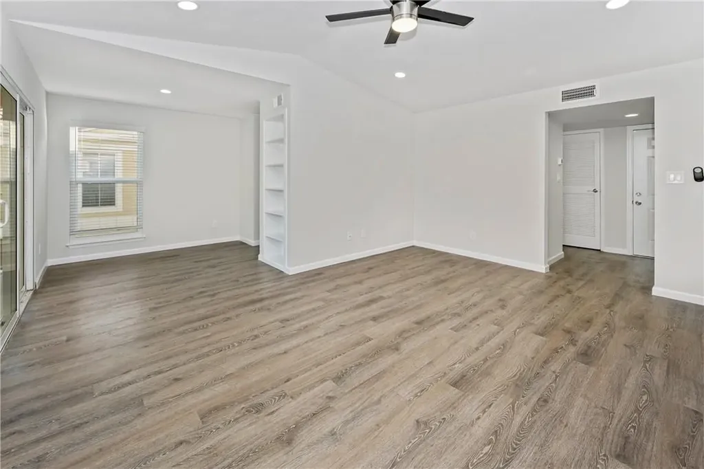 799 Riverside Drive Coral Springs FL 33071