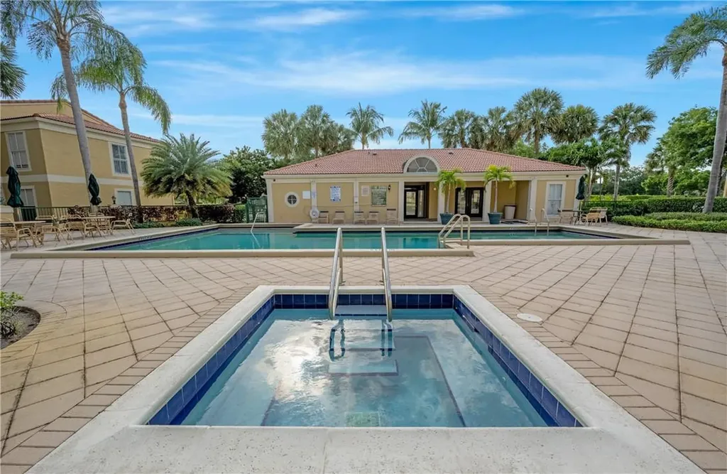 799 Riverside Drive Coral Springs FL 33071