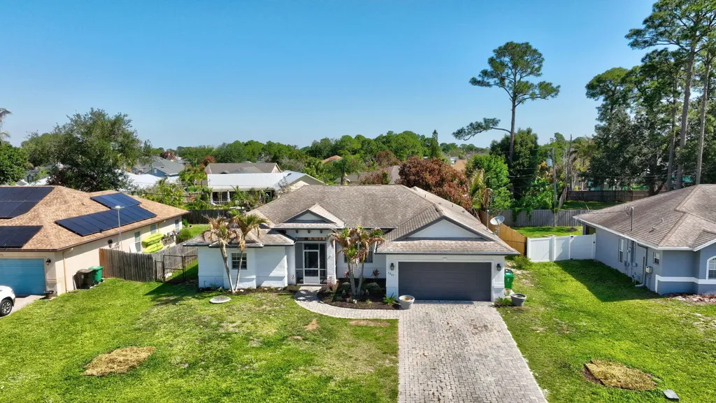 1221 SW Wellington Avenue Port St Lucie FL 34953