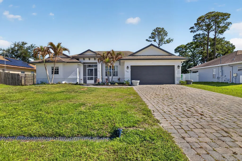 1221 SW Wellington Avenue Port St Lucie FL 34953