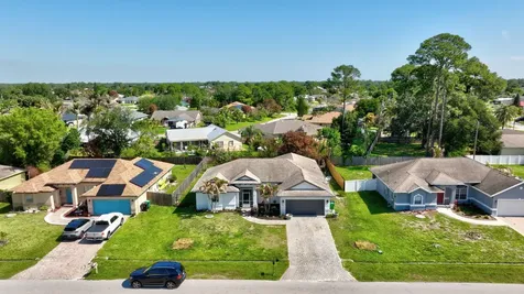 1221 SW Wellington Avenue Port St Lucie FL 34953