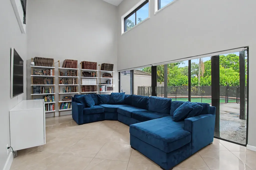 6458 Pond Apple Road Boca Raton FL 33433