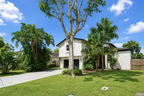 6458 Pond Apple Road Boca Raton FL 33433