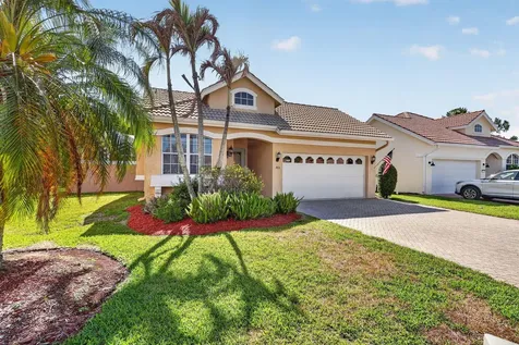 705 SW Andros Cove Port St Lucie FL 34986
