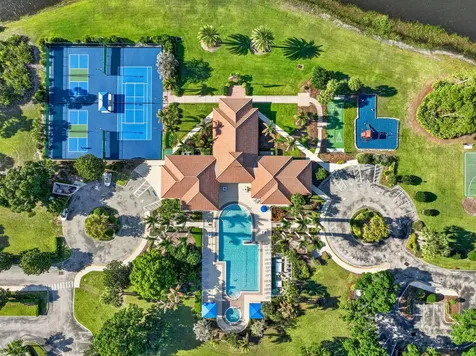 705 SW Andros Cove Port St Lucie FL 34986