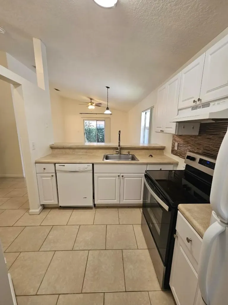 3620 NW 91st Avenue Sunrise FL 33351