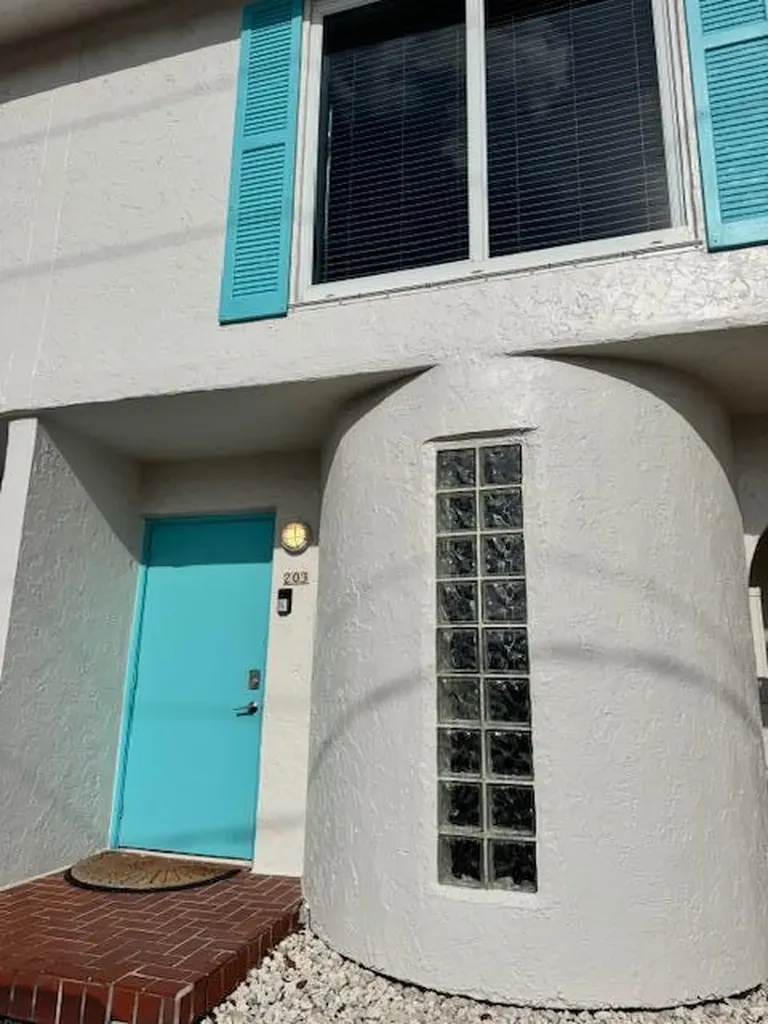 1800 N Ocean Drive Hollywood FL 33019