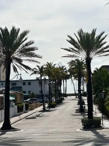 1800 N Ocean Drive Hollywood FL 33019