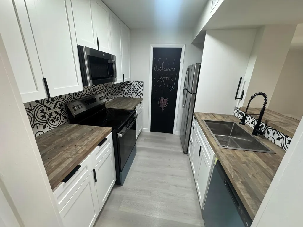 4241 W Mcnab Road W Pompano Beach FL 33069
