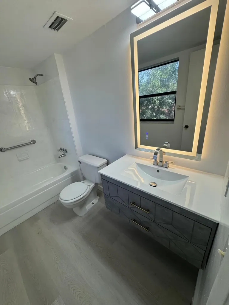 4241 W Mcnab Road W Pompano Beach FL 33069