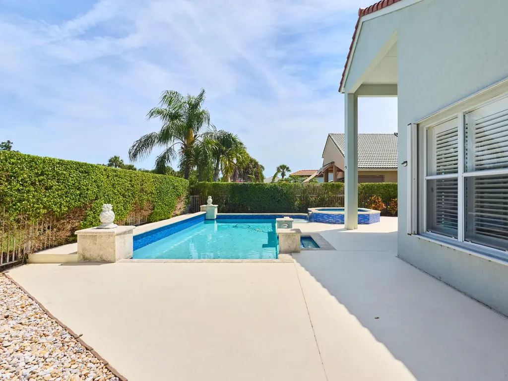 8282 Spyglass Drive West Palm Beach FL 33412