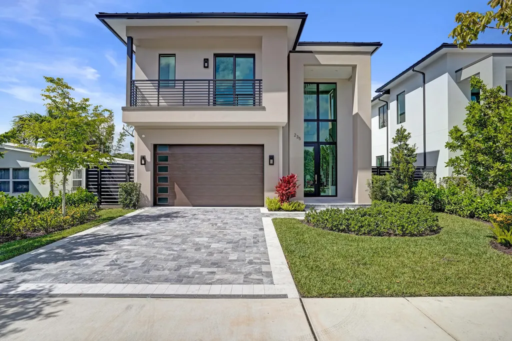 235 NE 11th Street Delray Beach FL 33444