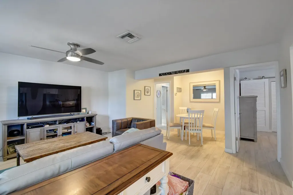 1020 Casuarina Road Delray Beach FL 33483