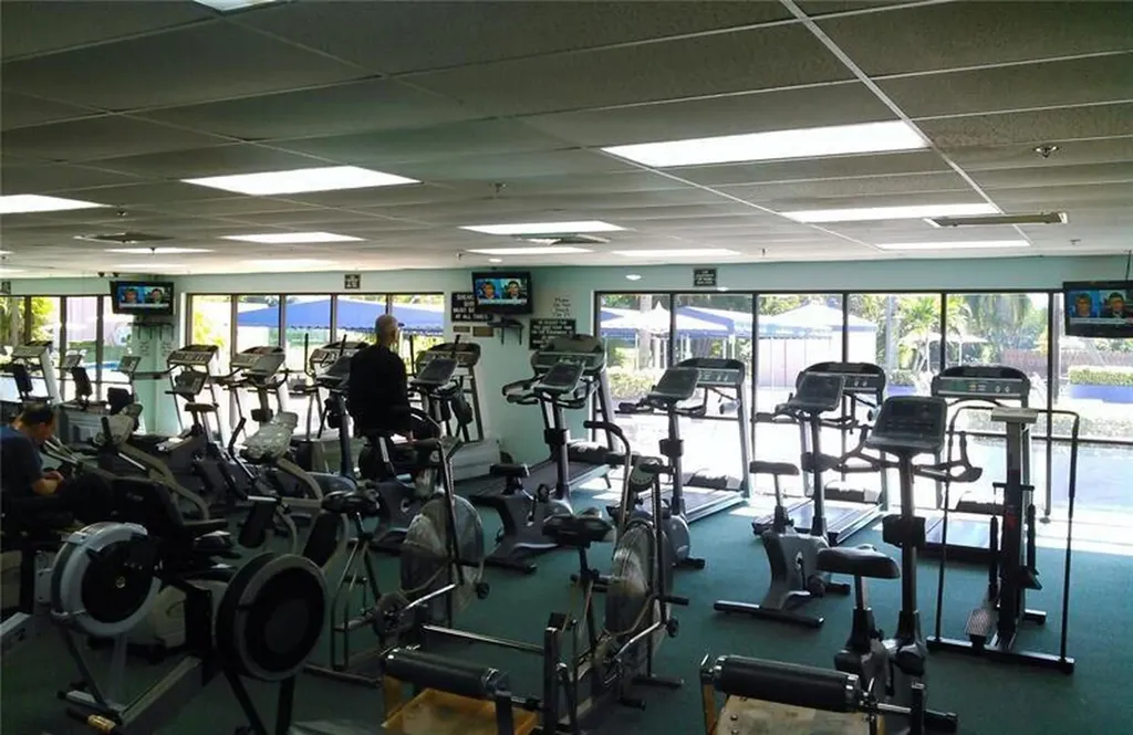 10331 Sunrise Lakes Boulevard Sunrise FL 33322