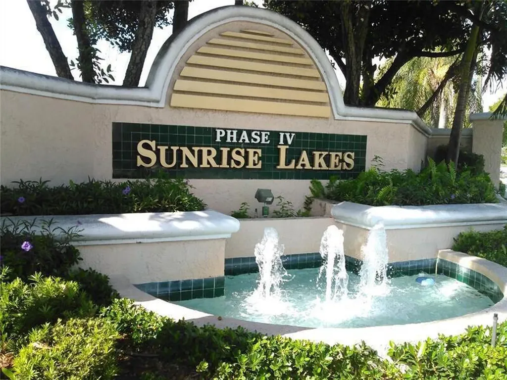 10331 Sunrise Lakes Boulevard Sunrise FL 33322