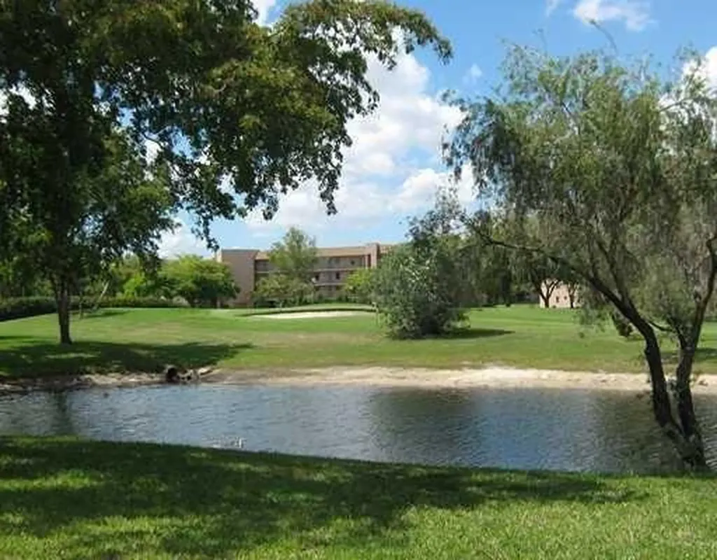 10331 Sunrise Lakes Boulevard Sunrise FL 33322