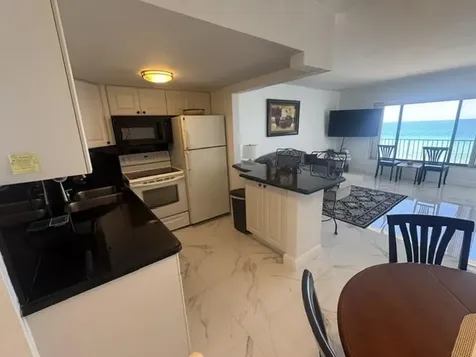 300 Oregon Street Hollywood FL 33019