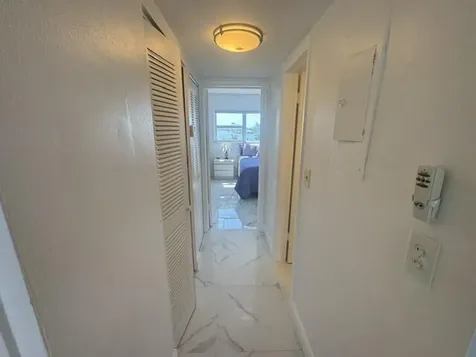 300 Oregon Street Hollywood FL 33019