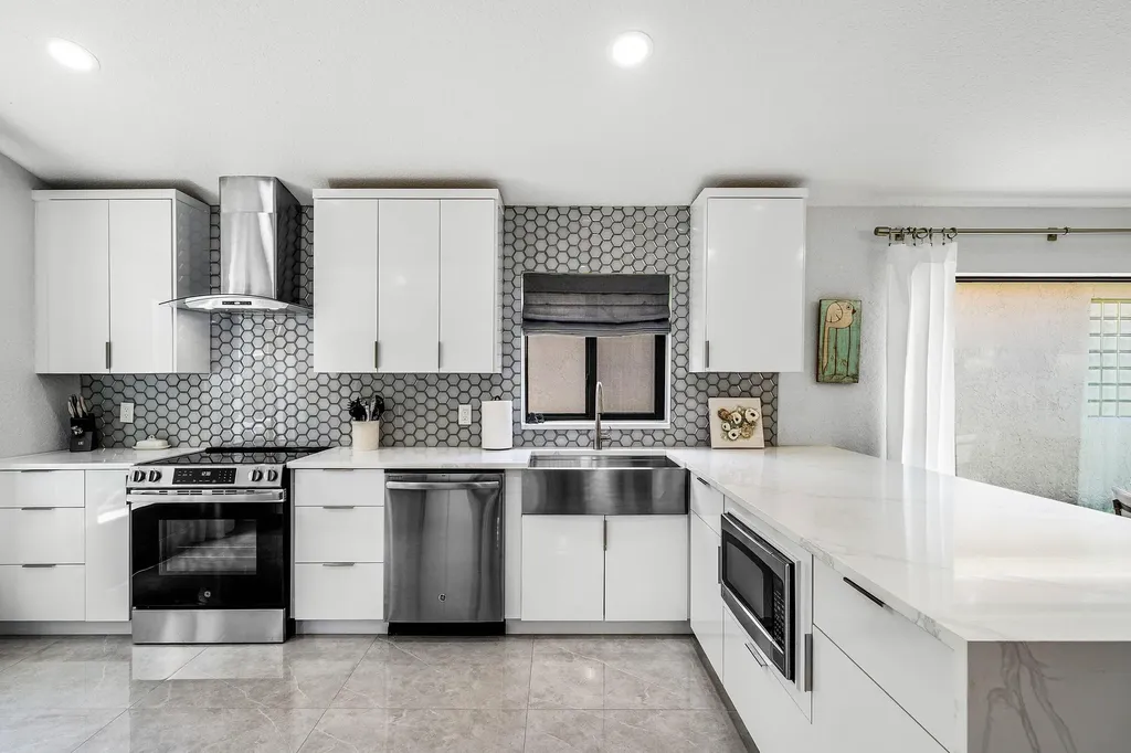 13618 Breton Lane Delray Beach FL 33446