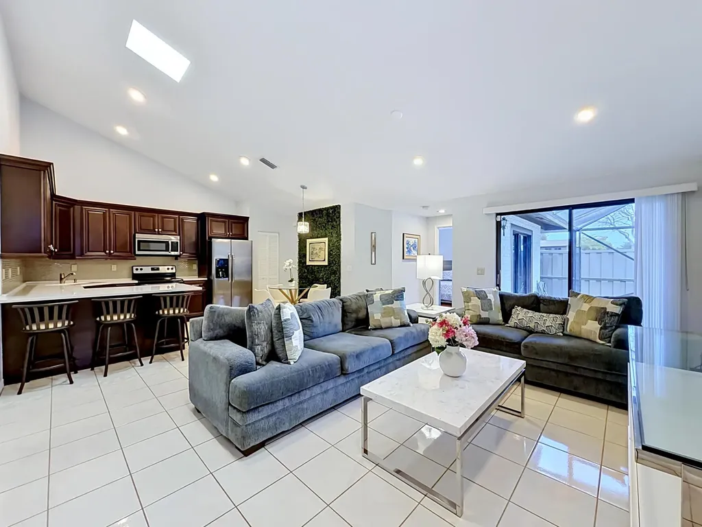9695 Boca Gardens Parkway Boca Raton FL 33496