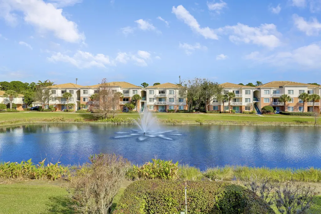 9212 W Myrtlewood Circle W Palm Beach Gardens FL 33418