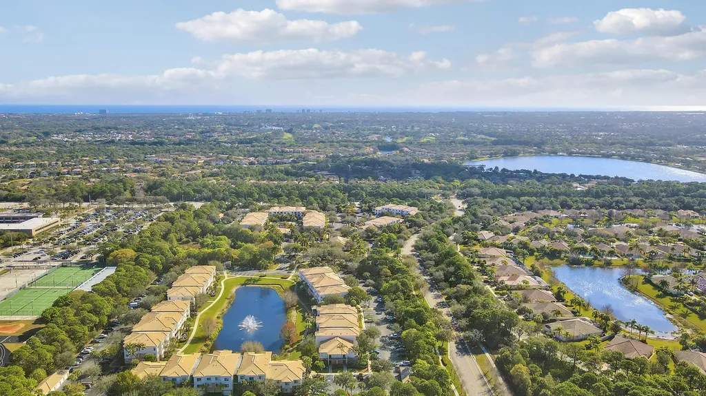9212 W Myrtlewood Circle W Palm Beach Gardens FL 33418