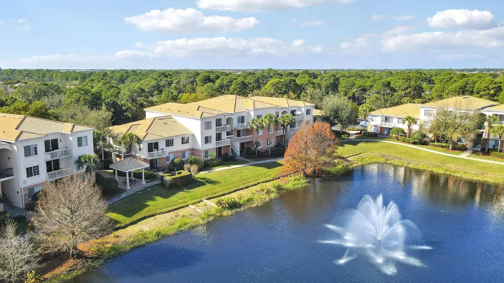 9212 W Myrtlewood Circle W Palm Beach Gardens FL 33418