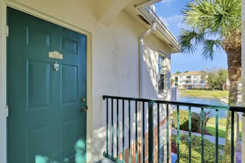 9212 W Myrtlewood Circle W Palm Beach Gardens FL 33418