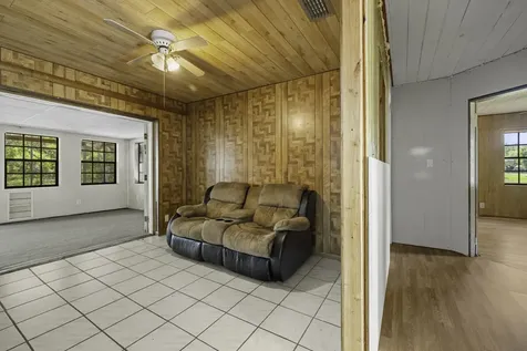 536 SE 16th Avenue Okeechobee FL 34974