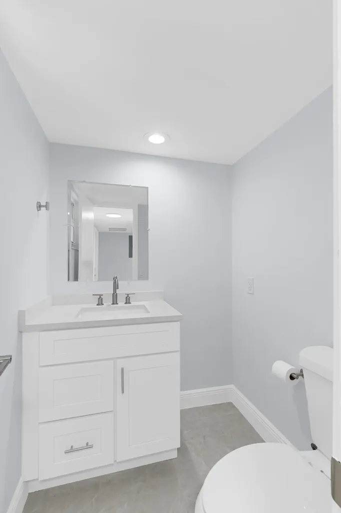 2901 S Palm Aire Drive Pompano Beach FL 33069