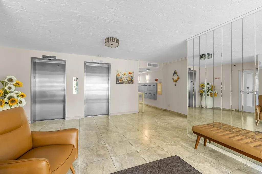 2901 S Palm Aire Drive Pompano Beach FL 33069