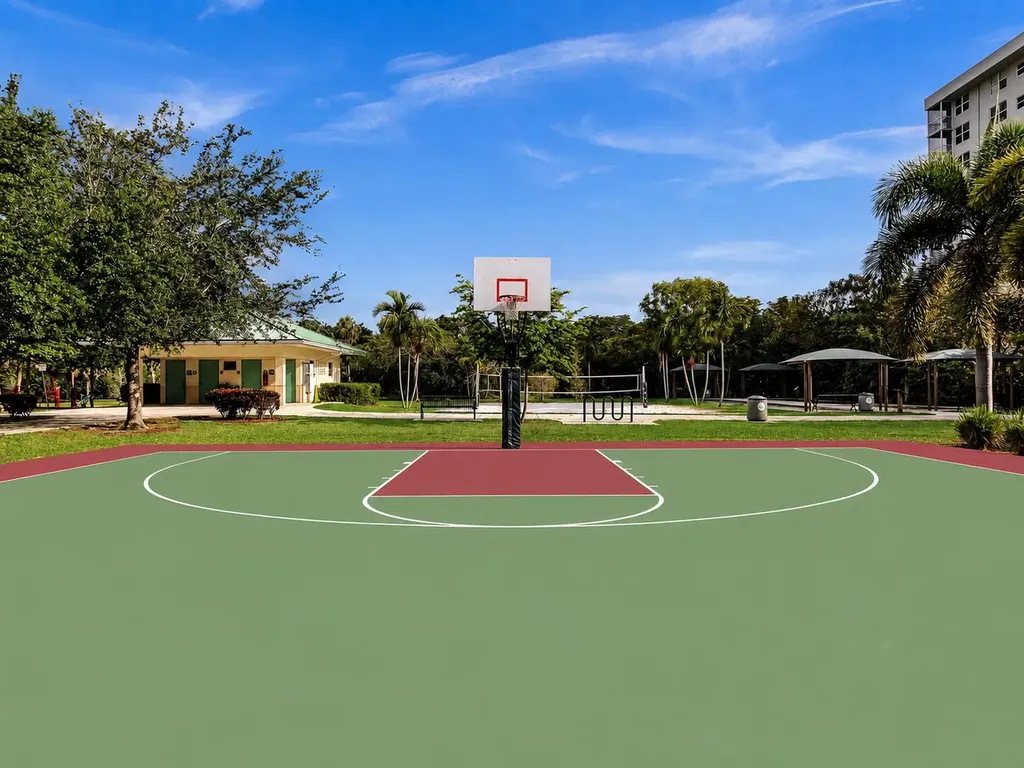 2901 S Palm Aire Drive Pompano Beach FL 33069