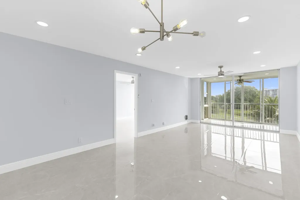 2901 S Palm Aire Drive Pompano Beach FL 33069