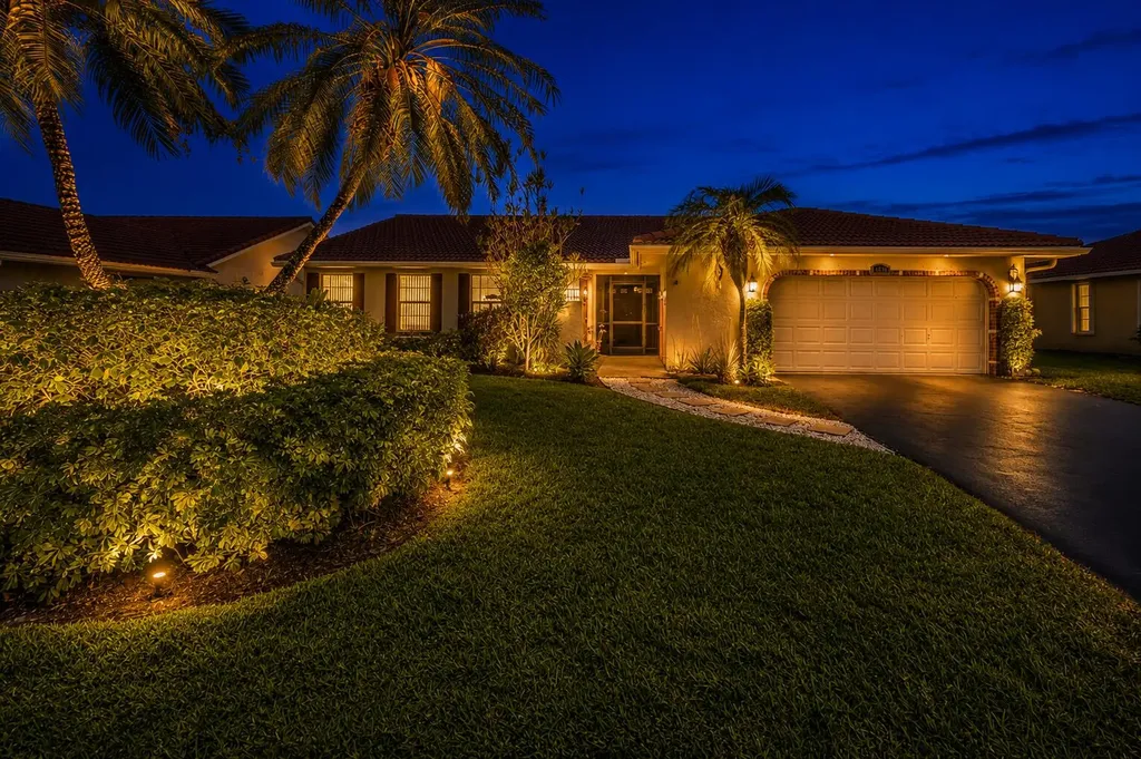 1042 NW 110th Lane Coral Springs FL 33071