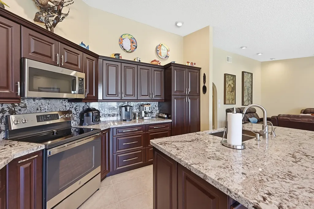 1042 NW 110th Lane Coral Springs FL 33071