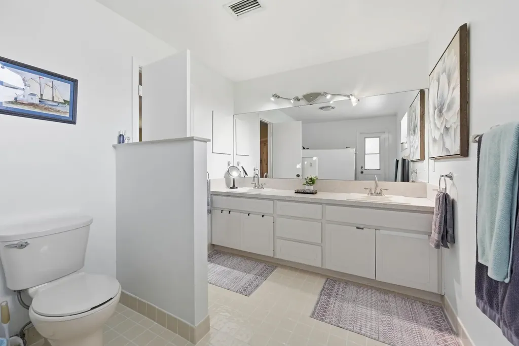 1042 NW 110th Lane Coral Springs FL 33071