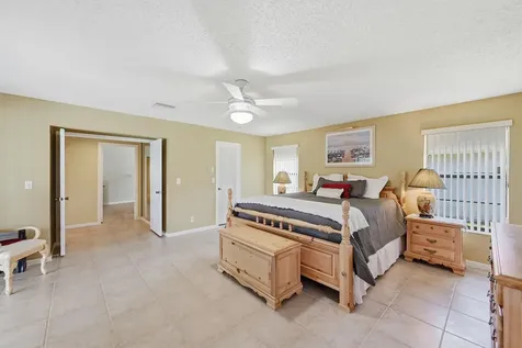 1042 NW 110th Lane Coral Springs FL 33071