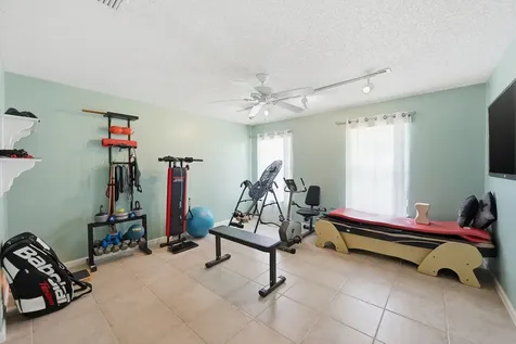 1042 NW 110th Lane Coral Springs FL 33071