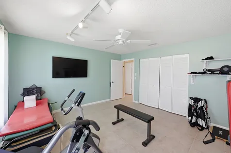 1042 NW 110th Lane Coral Springs FL 33071