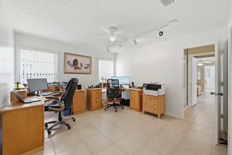 1042 NW 110th Lane Coral Springs FL 33071