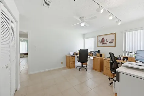 1042 NW 110th Lane Coral Springs FL 33071