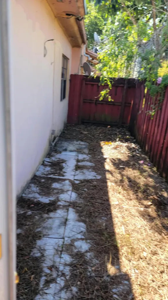 1927 Lincoln Street Hollywood FL 33020