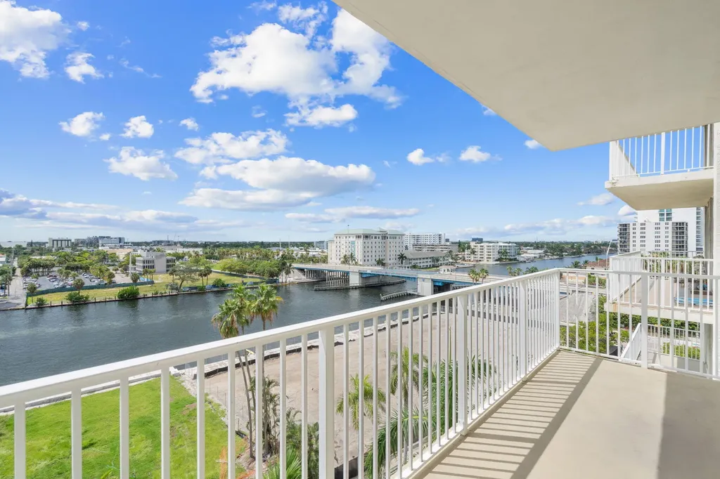 3020 NE 32nd Avenue Fort Lauderdale FL 33308