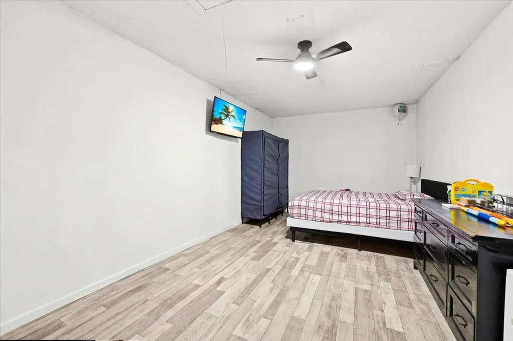 115 Fairway Lane Royal Palm Beach FL 33411