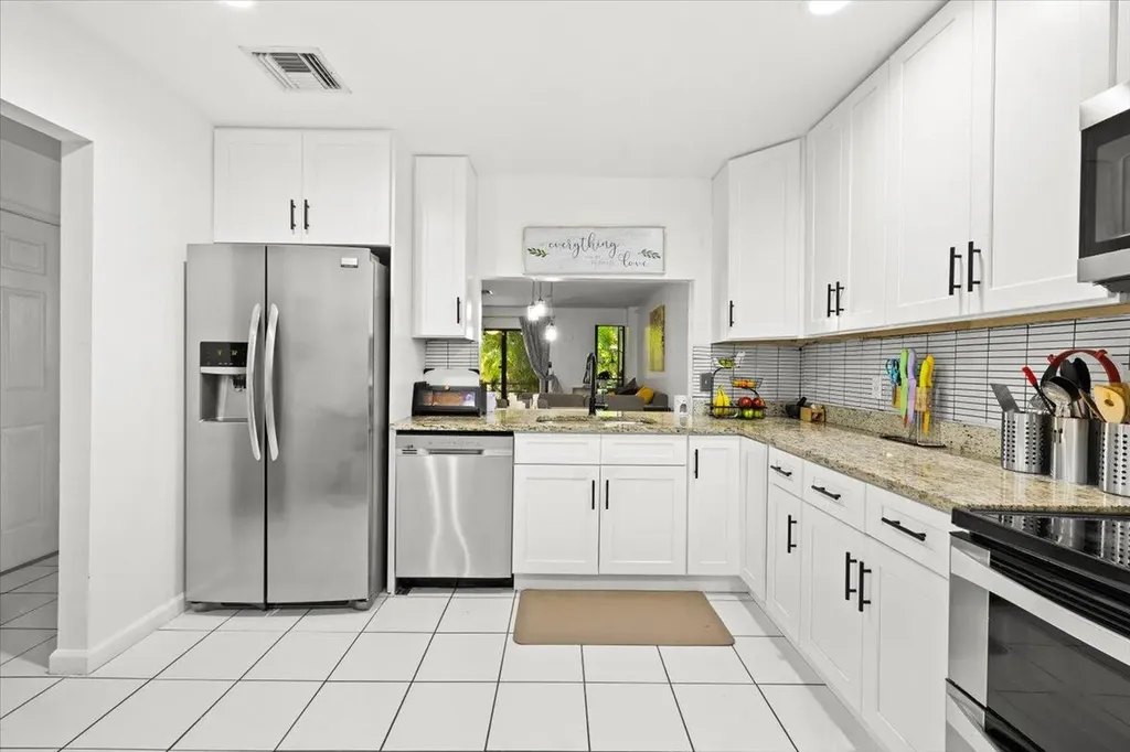 115 Fairway Lane Royal Palm Beach FL 33411
