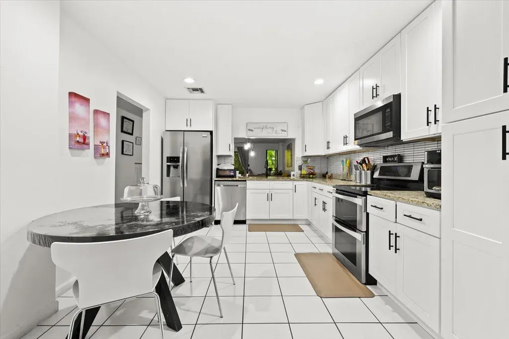 115 Fairway Lane Royal Palm Beach FL 33411