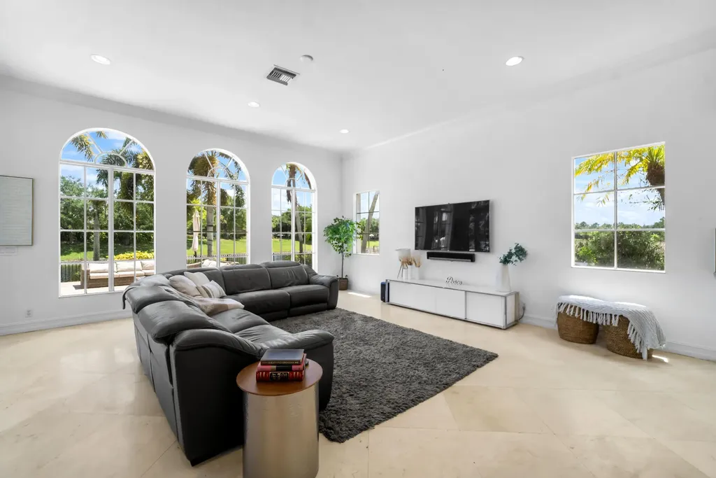 11244 NW 77th Place Parkland FL 33076