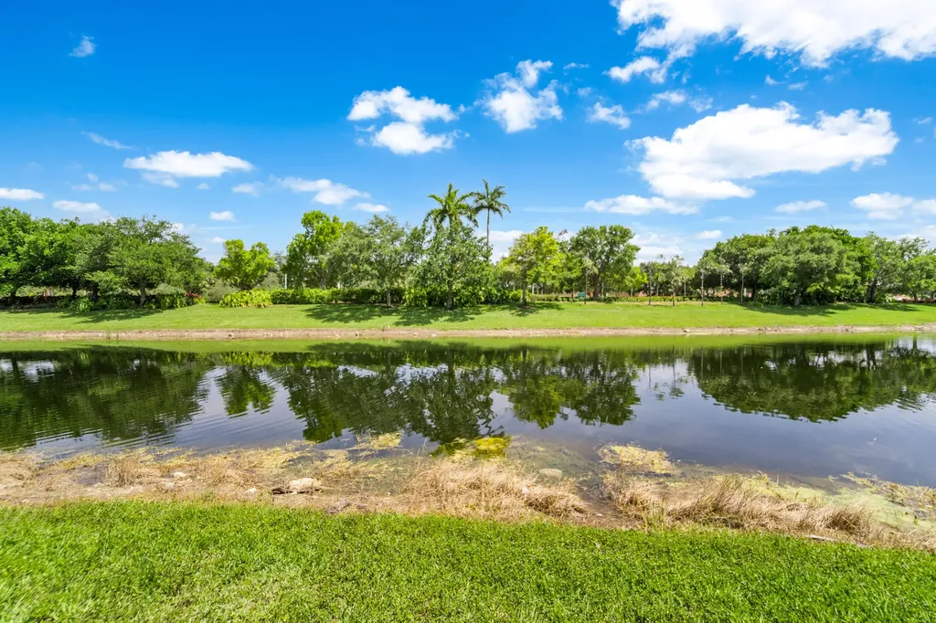 11244 NW 77th Place Parkland FL 33076